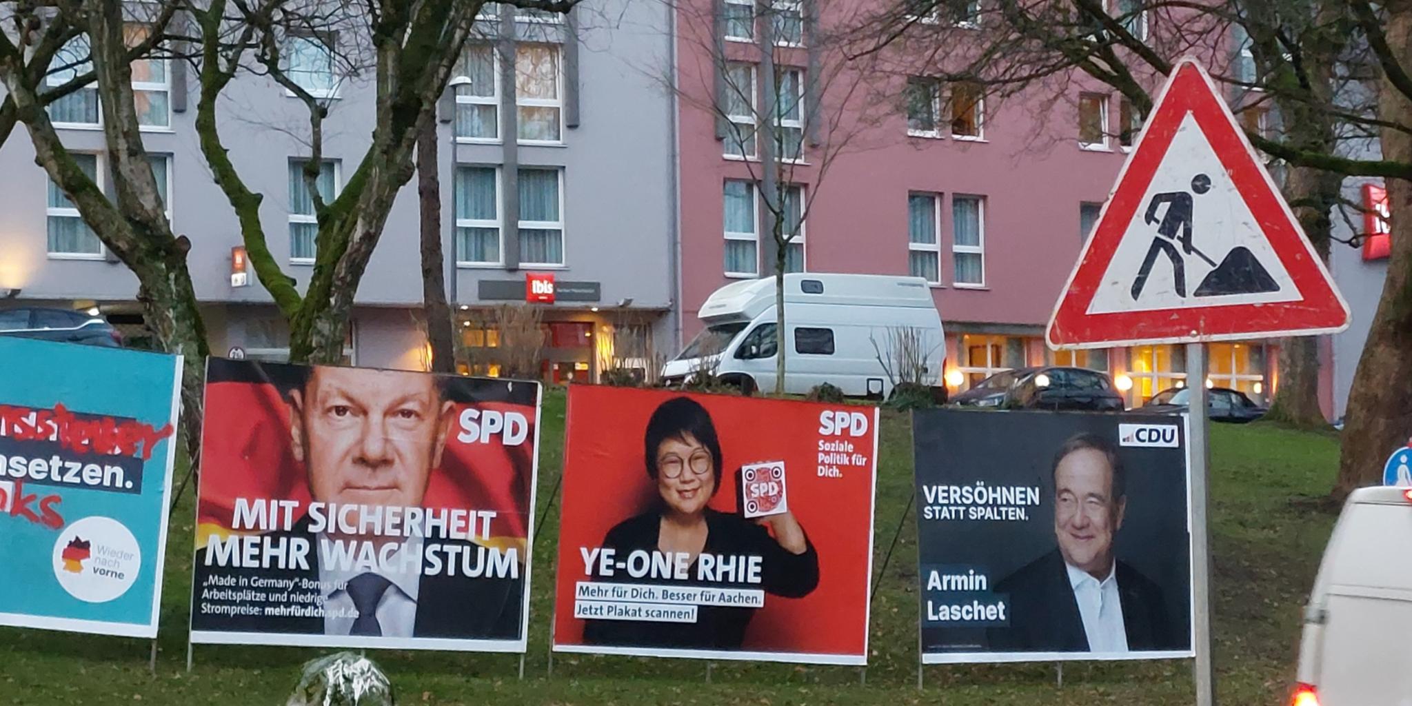 Plakate zur Bundestagswahl 2025