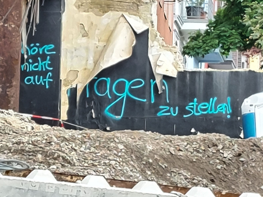 Graffiti: Höre nicht auf, Fragen zu stellen